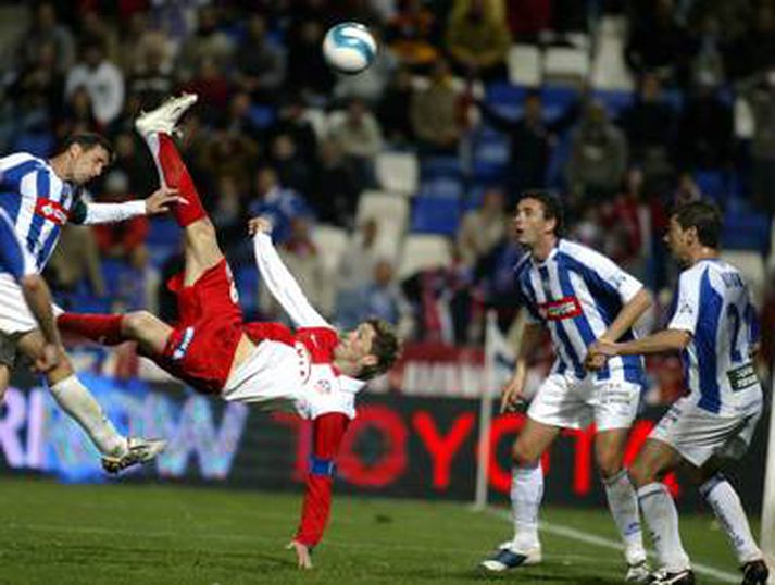 Fernando Torres sést hér í leik gegn Recreativo Huelva í spænsku deildinni í vetur.