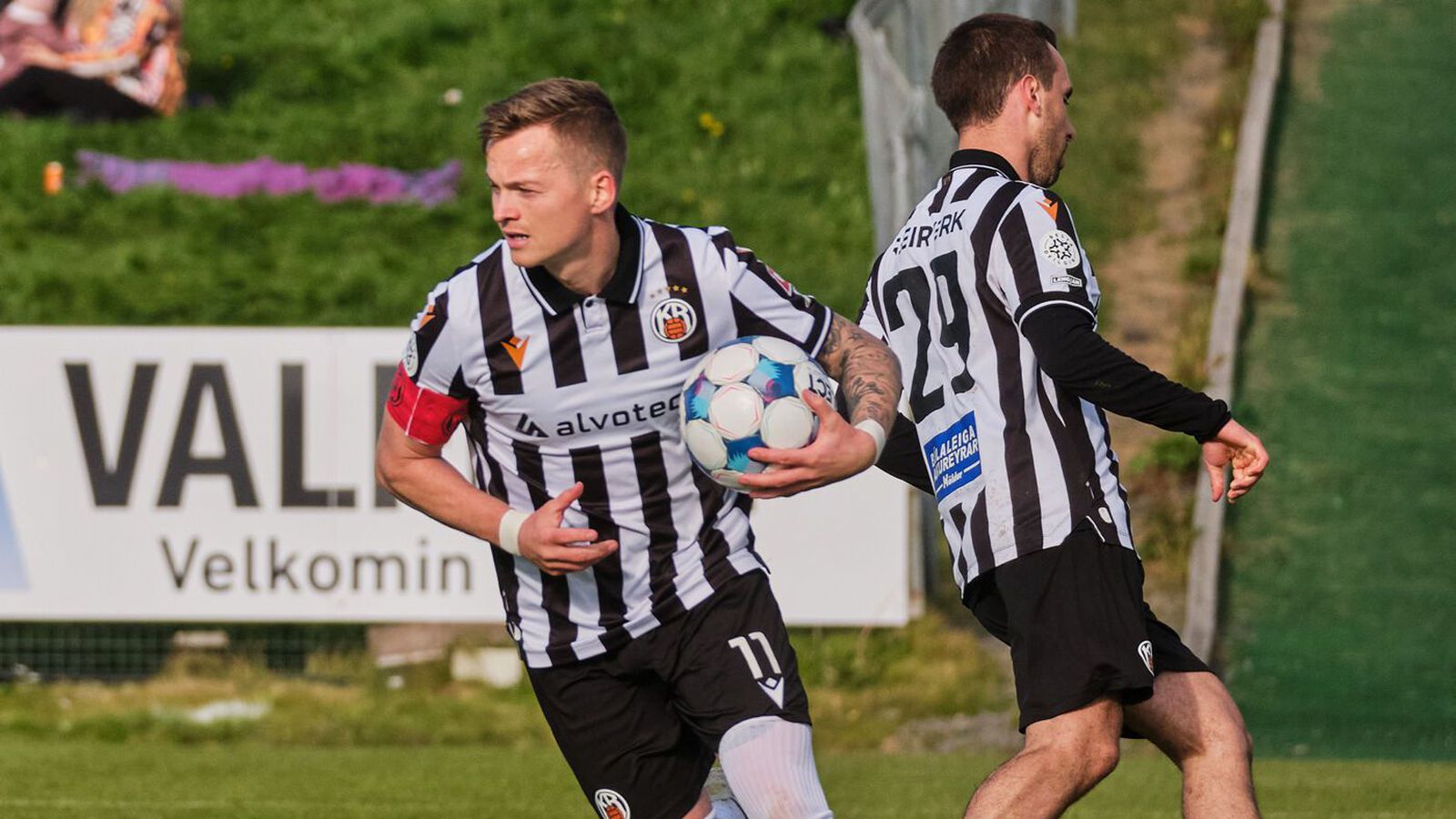 KR - Valur | Risaleikur í bikarnum