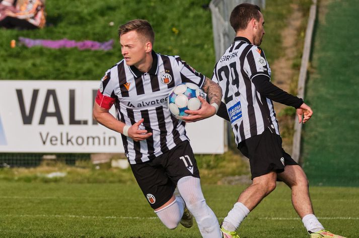 Aron Sigurðarson leiðir KR líkt og síðustu ár. KR-ingar vilja, líkt og Valsmenn, forðast að falla út úr bikarnum við fyrstu hindrun.