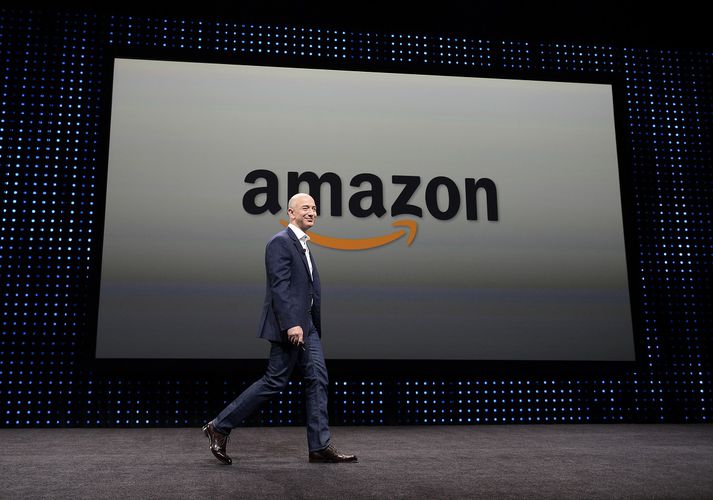 Bezos er einn ríkasti maður heims, Auk Amazon á hann meðal annars bandaríska blaðið Washington Post.