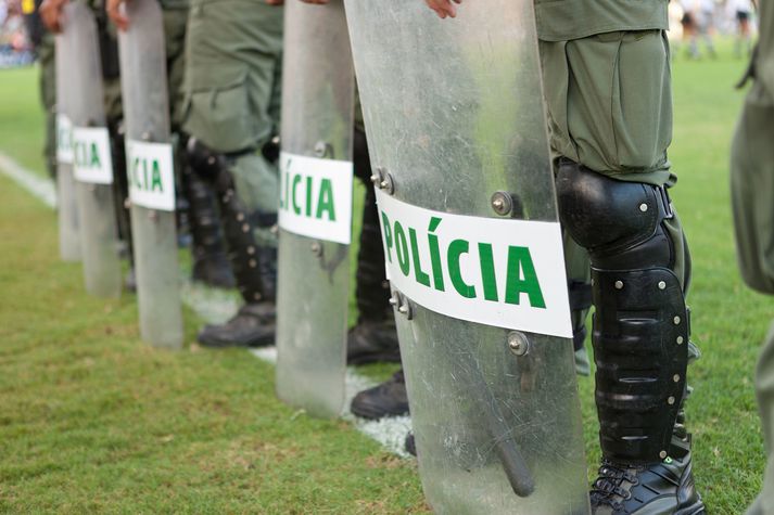 Lögregla í brasilíska fylkinu Minas Gerais felldi 25 meinta bankaræningja í morgun.