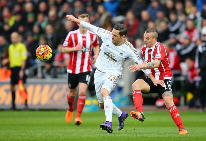 Gylfi Þór Sigurðsson í leiknum í dag.