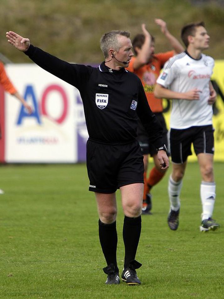 Kristinn Jakobsson dæmir leik Fram og FH í lokaumferðinni.