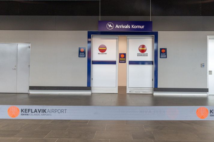 Maðurinn var með þrjá lítra af kókaínvökva í farteskinu við komuna til landsins.