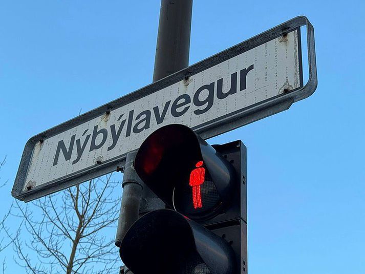 Umferðarljós eru meðal annars óvirk á Nýbýlavegi.