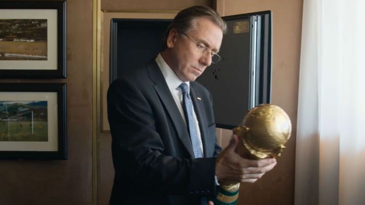 Tim Roth sem Sepp Blatter í umræddri kvikmynd.