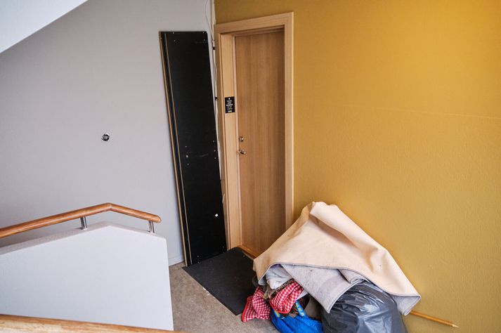 Ljósmyndari Vísis kíkti á Bríetartún og þar var svona umhorfs á stigagangi.