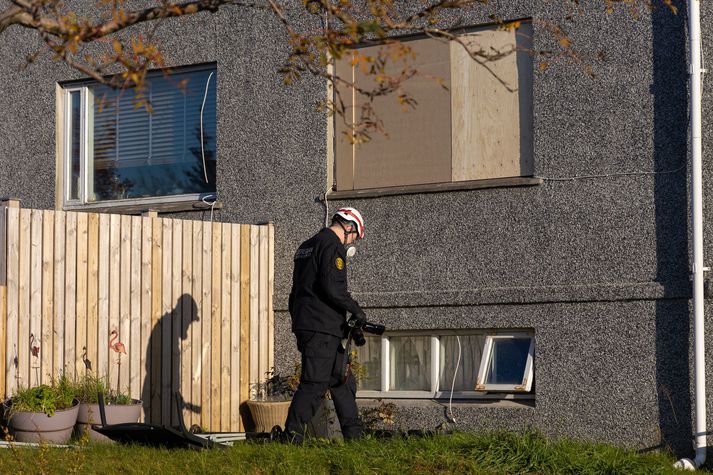 Tæknideild lögreglunnar var að störfum á vettvangi í morgun.