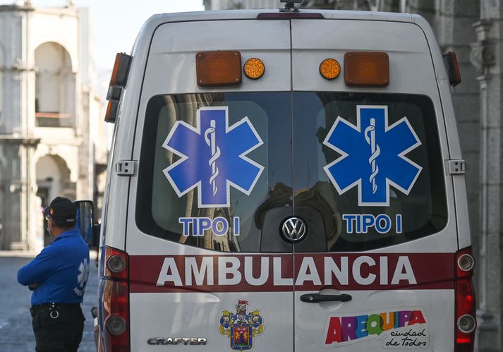 Einn lést fyrir leik í úrvalsdeildinni í fótbolta í Perú.