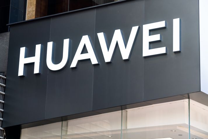 Bandaríkjastjórn segir Huawei ógna þjóðaröryggi Bandaríkjanna og annarra ríkja.