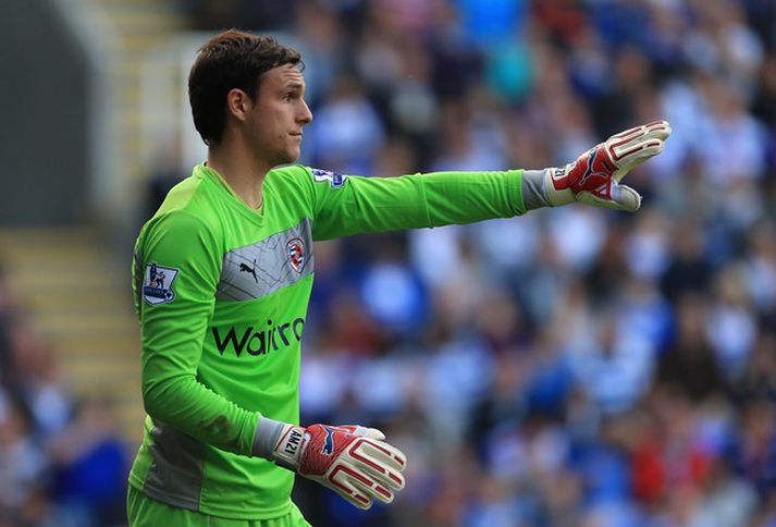 Alex McCarthy kemur til með að berjast við Rob Green um markvarðarstöðuna hjá QPR.