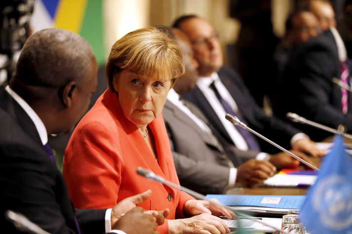 Angela Merkel ásamt öðrum þátttakendum á leiðtogafundinum á Möltu.
