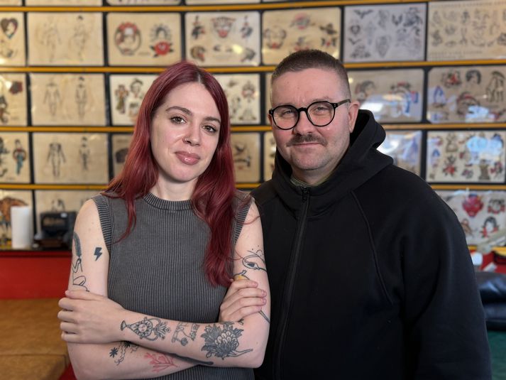Mariika og Óskar hafa verið á Íslandi í sumar en haldna nú aftur heim til Úkraínu.