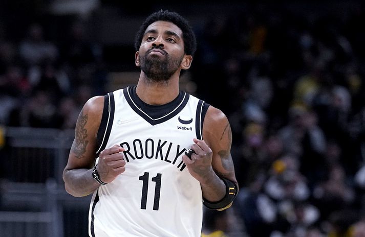 Kyrie Irving vill ekki láta bólusetja sig og má því ekki spila heimaleiki Brooklyn Nets.