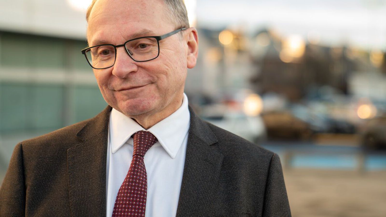 Skoða að leigja hótel til að létta undir með bráðamóttökunni