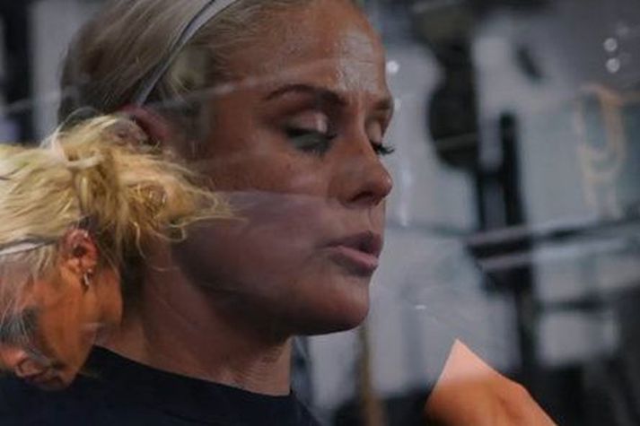 Sara Sigmundsdóttir ætlar að keppa í liðakeppninni í Miami eins og margar stórar stjörnur kvenna megin.