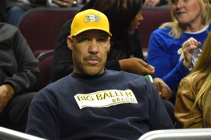 LaVar Ball er umdeildur. Mjög umdeildur.