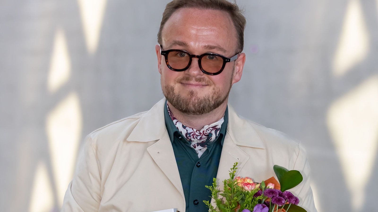 Villi vand­ræða­skáld valinn bæjarlistamaður Akur­eyrar