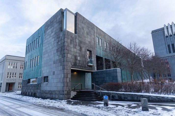 Hæstiréttur Íslands kvað upp dóm sinn í málinu í dag.
