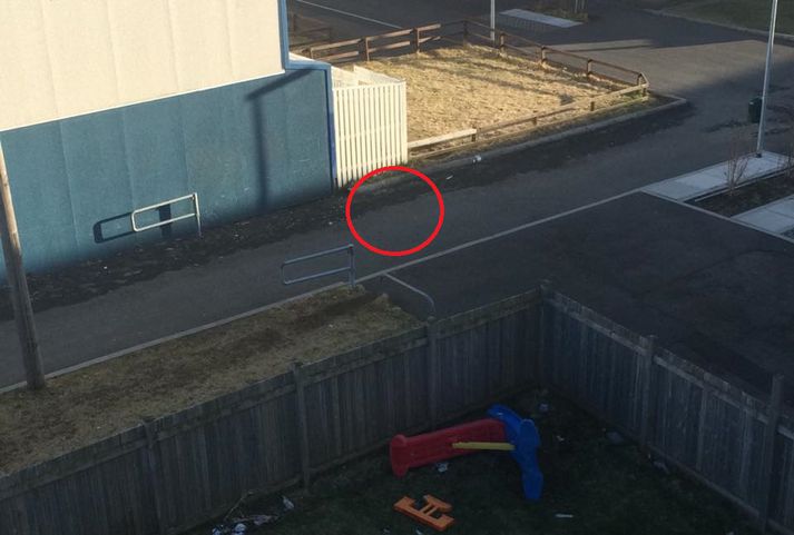 Árásin átti sér stað við rauða hringinn.