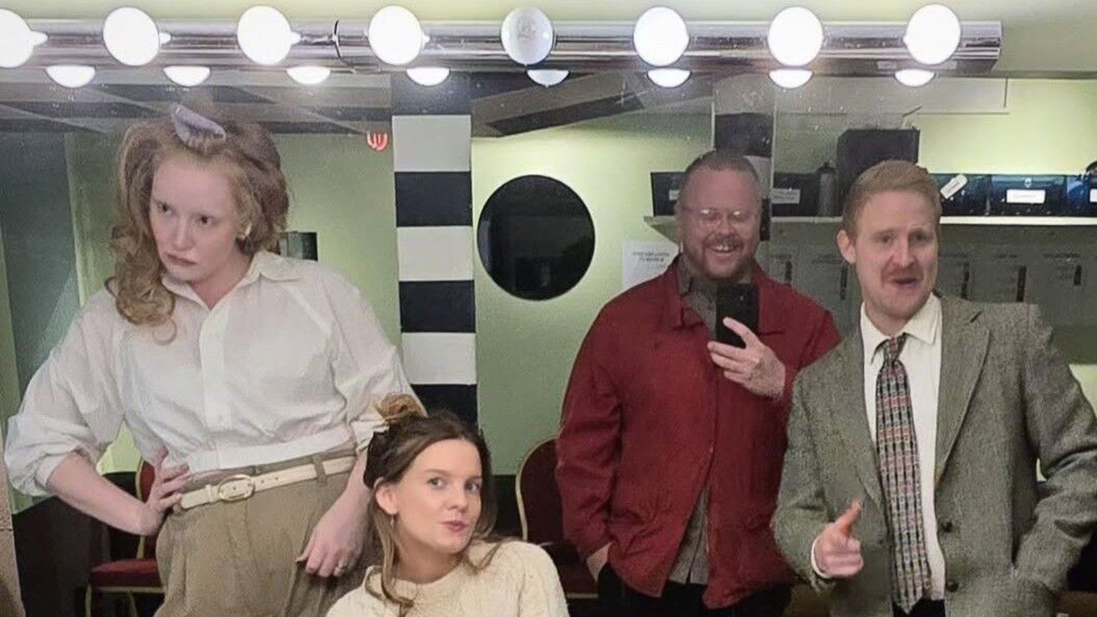 Eins og sebrahestur um­kringdur ljónum