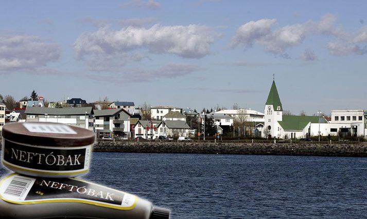 Alls voru seldir 19.216 þúsund lítrar af áfengi á árinu 2014.