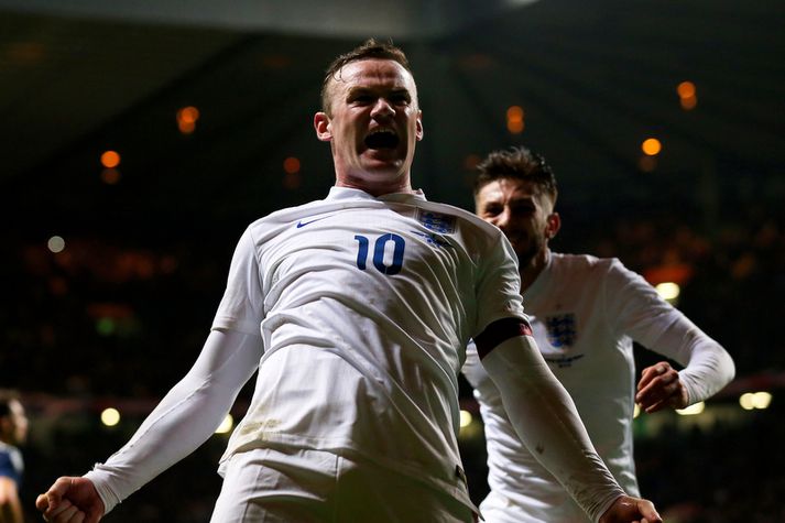 Wayne Rooney fagnar 46. landsliðsmarkinu.
