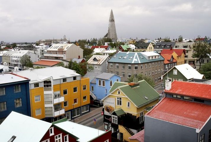Heildarvelta árið 2013 nam rúmum 3.340 milljörðum króna.