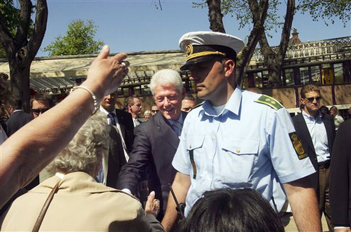 Bill Clinton, fyrrverandi forseti Bandaríkjanna, heimsótti meðal annars Tívolíið í Kaupmannahöfn í gær.