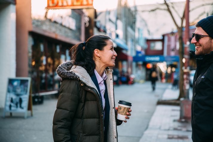 Tiffany Cabán nýtur stuðnings framsækinna demókrata.