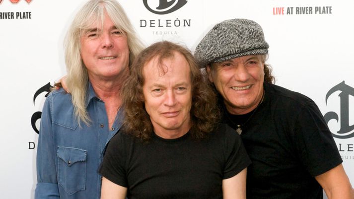 Cliff Williams, Angus Young og Brian Johnson.