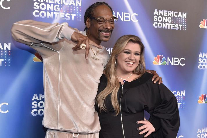 Snoop Dogg og Kelly Clarkson.