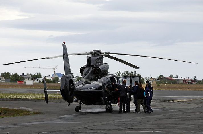 Bon Jovi og fjölskylda ferðuðust um í þyrlu á Íslandi og flugu meðal annars til Vestmannaeyja.