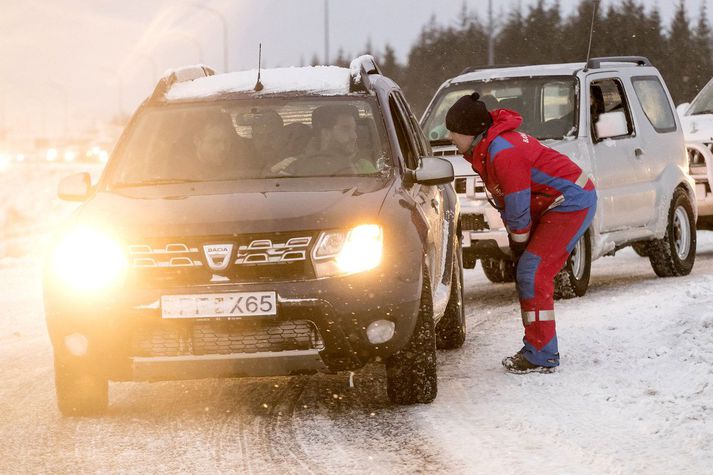 Frá 2014 hefur Slysavarnafélagið Landsbjörg séð um að vakta lokunarpósta, innanbæjar og utan.