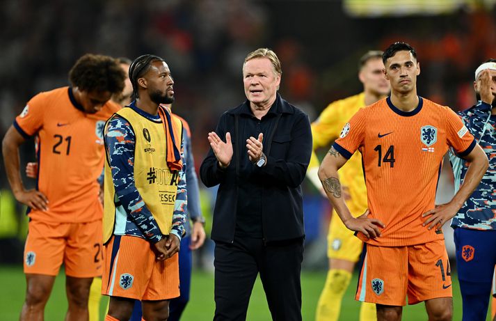 Ronald Koeman og lærisveinar hans í hollenska landsliðinu eru á heimleið.