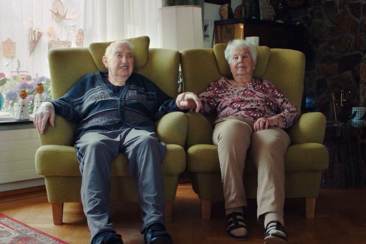 Amma og afi Andra Snæs, mikið jöklaáhugafólk, eru í mikilvægu hlutverki í myndinni. Brúðkaupsferð þeirra fyrir margt löngu var upp á jökul.