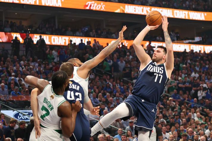 Luka Doncic einbeittur