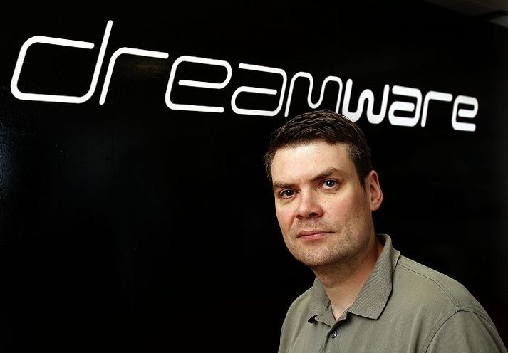 Vigfús Þór Sveinbjörnsson, framkvæmdastjóri hjá Start tölvuverslun, opnaði vefsíðuna www.dreamware.is þar sem viðskiptavinum gefst kostur á að velja íhluti í tölvuna eftir eigin þörfum.