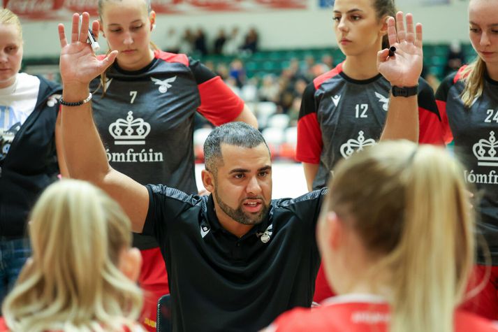 Jamil Abiad er búinn að framlengja samning sinn um tvö ár og heldur aðstoðarþjálfara sinum líka.
