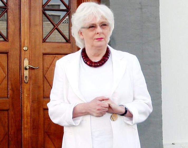 Jóhanna Sigurðardóttir óskaði fimleikakonum til hamingju. Mynd/ Anton.