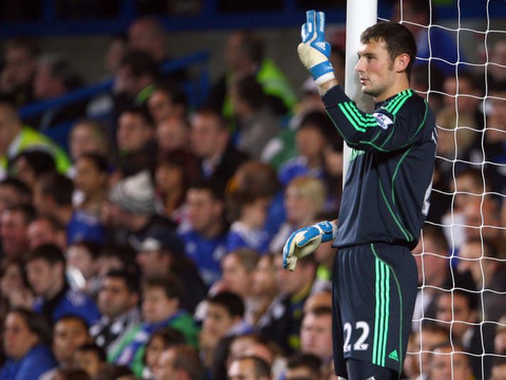 Ross Turnbull í marki Chelsea í deildarbikarleik á móti Bolton.