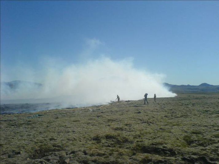 Stórt svæði brann í dag.
