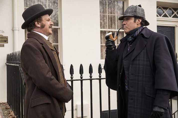 John C. Reilly og Will Ferrell sem Dr. Watson og Sherlock Holmes.