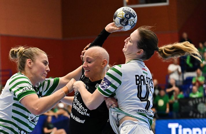 Ekkert virðist bíta á sig norsku handboltakonuna Camillu Herrem.