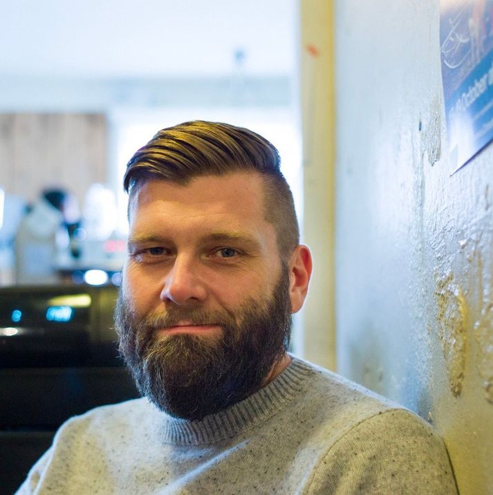 Erlingur Erlingsson hernaðarsagnfræðingur segir líklegt að Íranir bregðist við árásum Bandaríkjamanna.