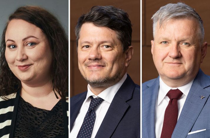 Á myndinni eru frá hægri Jóhanna Dýrunn Jónsdóttir, fulltrúi Viðreisnar, Aðalsteinn Haukur Sverrisson, fulltrúi Framsóknar og Friðjón R. Friðjónsson, fulltrúi Sjálfstæðisflokks. 