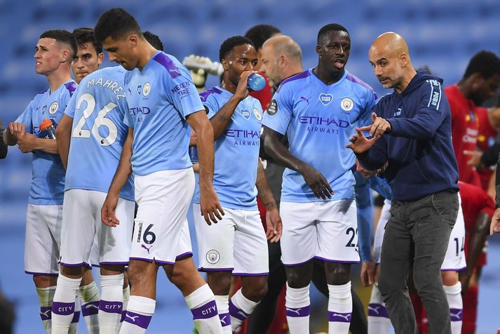 Pep Guardiola, knattspyrnustjóri Manchester City, fær tækifæri til að eyða pening í sumar.