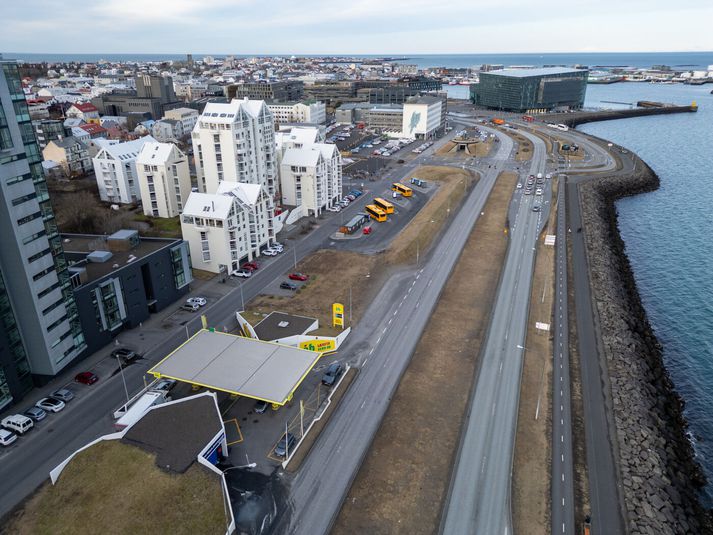 Framkvæmdir hefjast klukkan 20. 