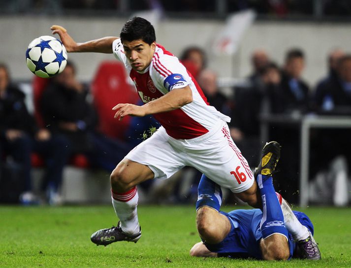 Er Luis Suarez á leiðinni í enska boltann?