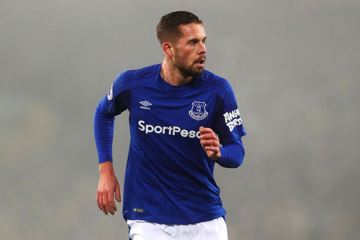 Gylfi í leik með Everton.